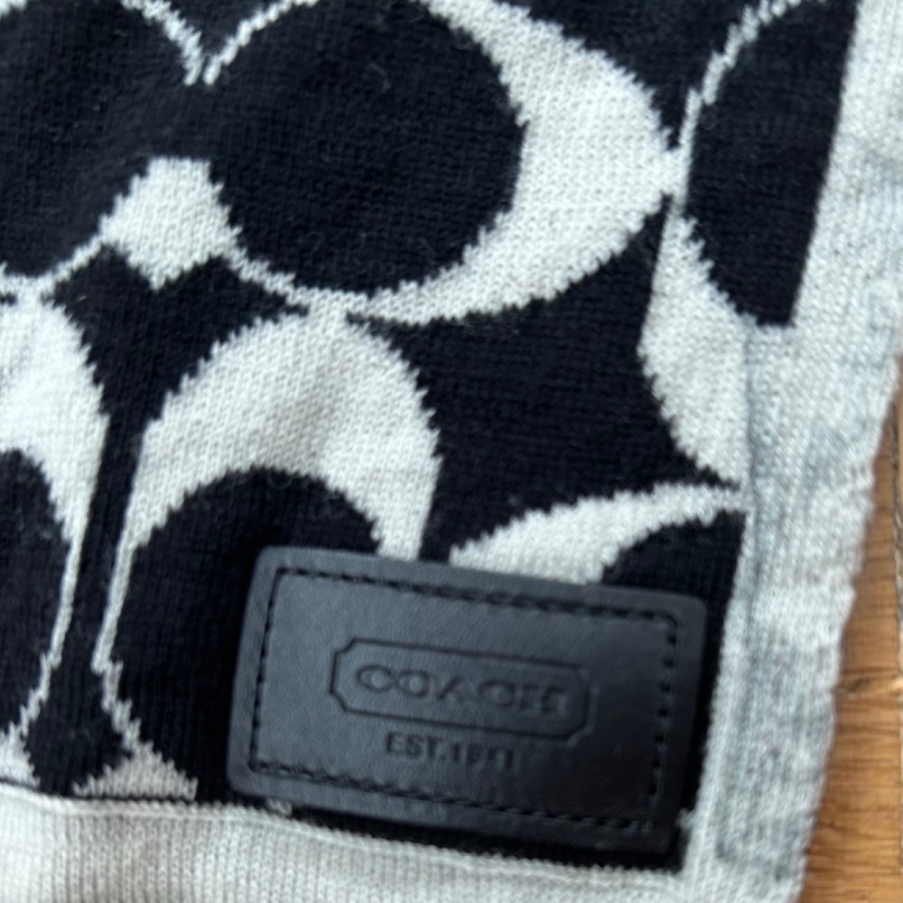 Reversible coach scarf - Picture 3 of 3